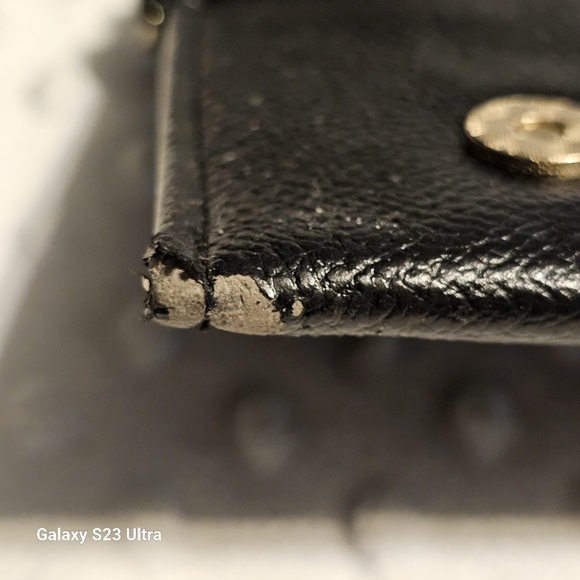 Cache Clutch - Picture 5 of 12